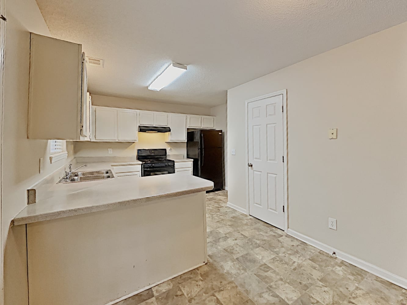 2323 Wavetree Ln NW, Acworth photo 6
