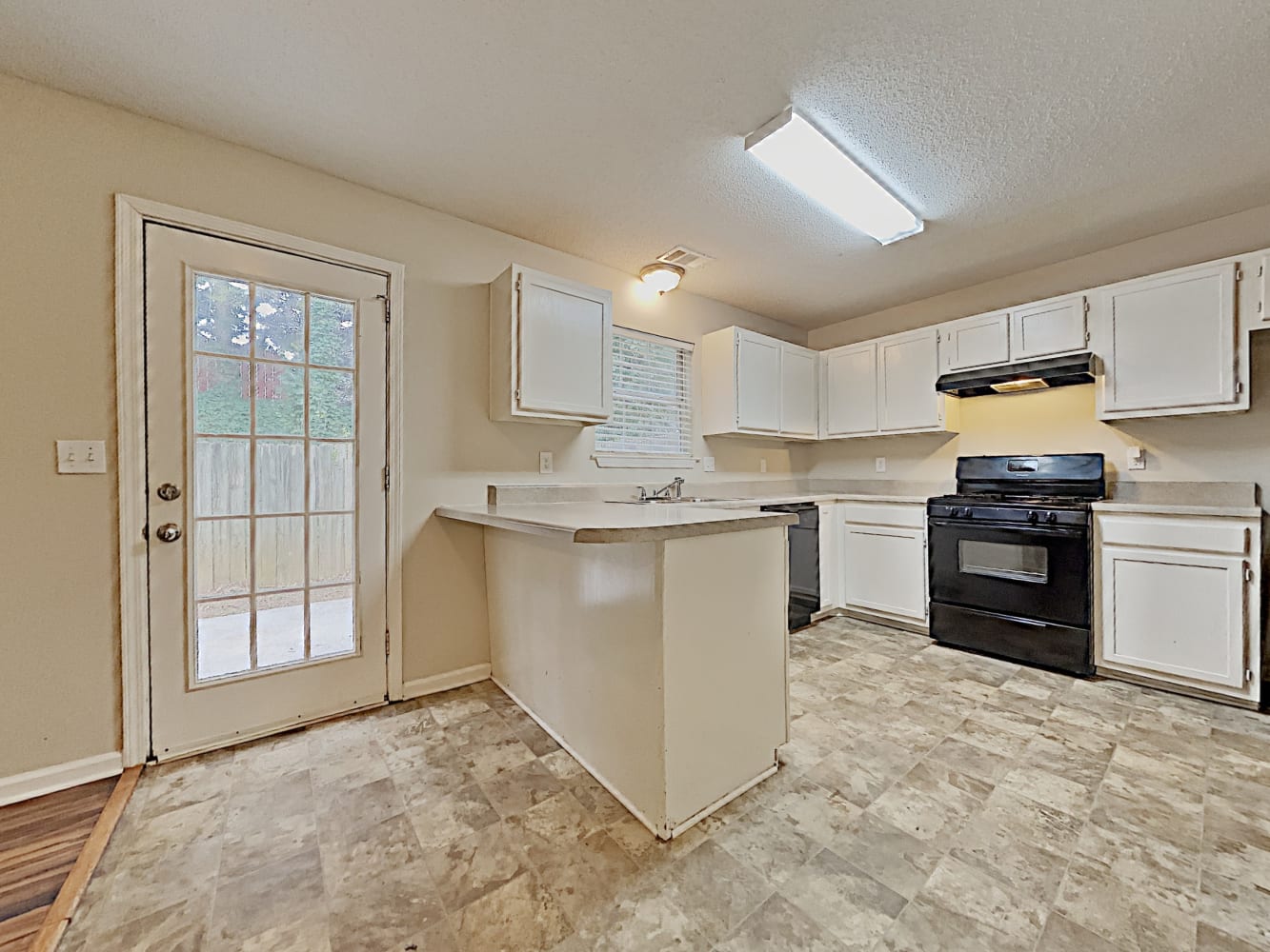 2323 Wavetree Ln NW, Acworth photo 7