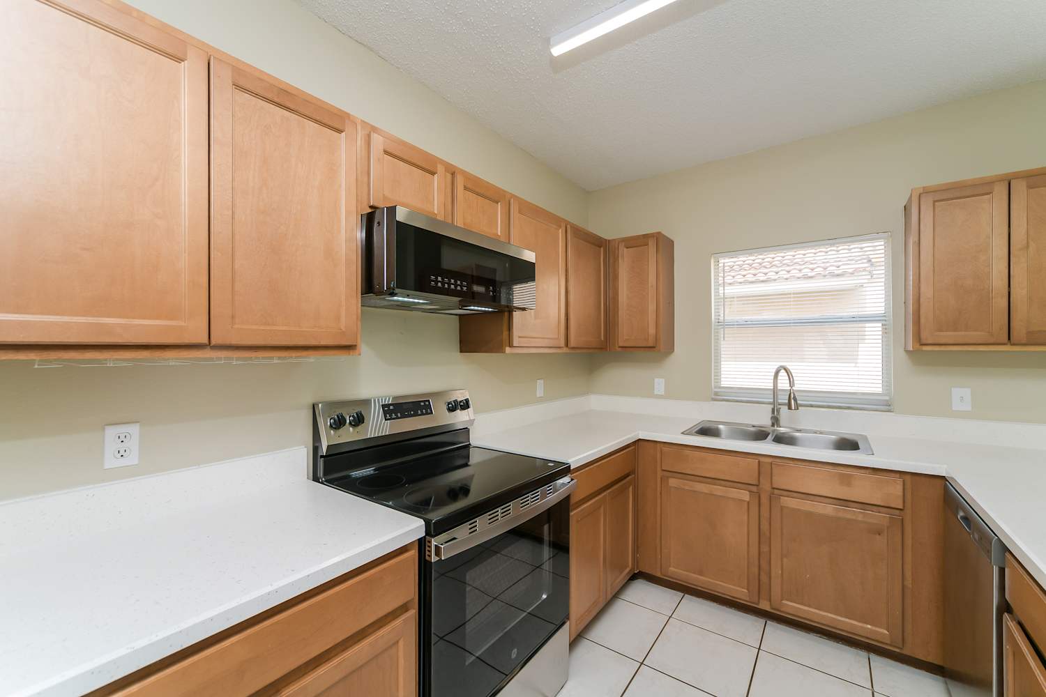2337 Cordova Ct, Kissimmee photo 9
