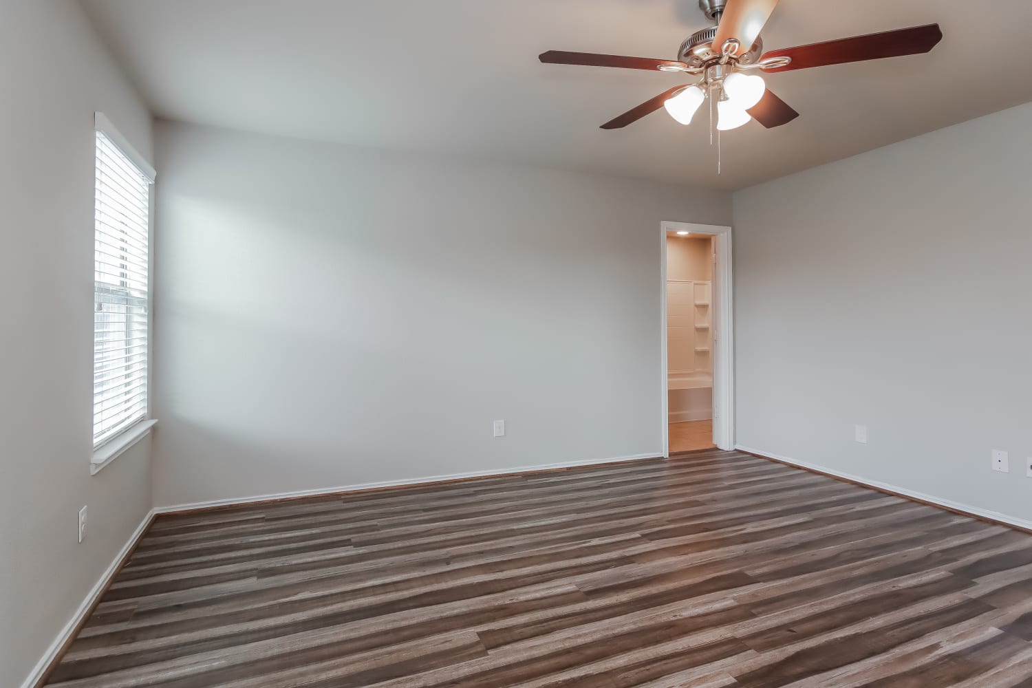 23435 Dukes Run Drive, Spring photo 9