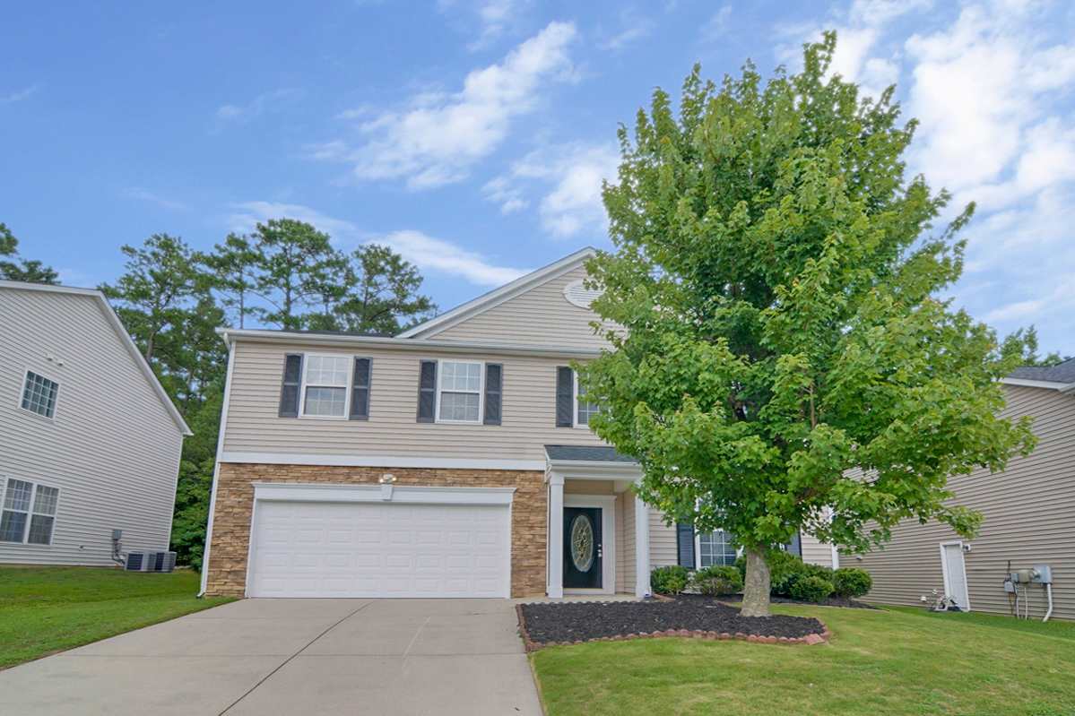 2349 Lazy River Dr, Raleigh photo 1