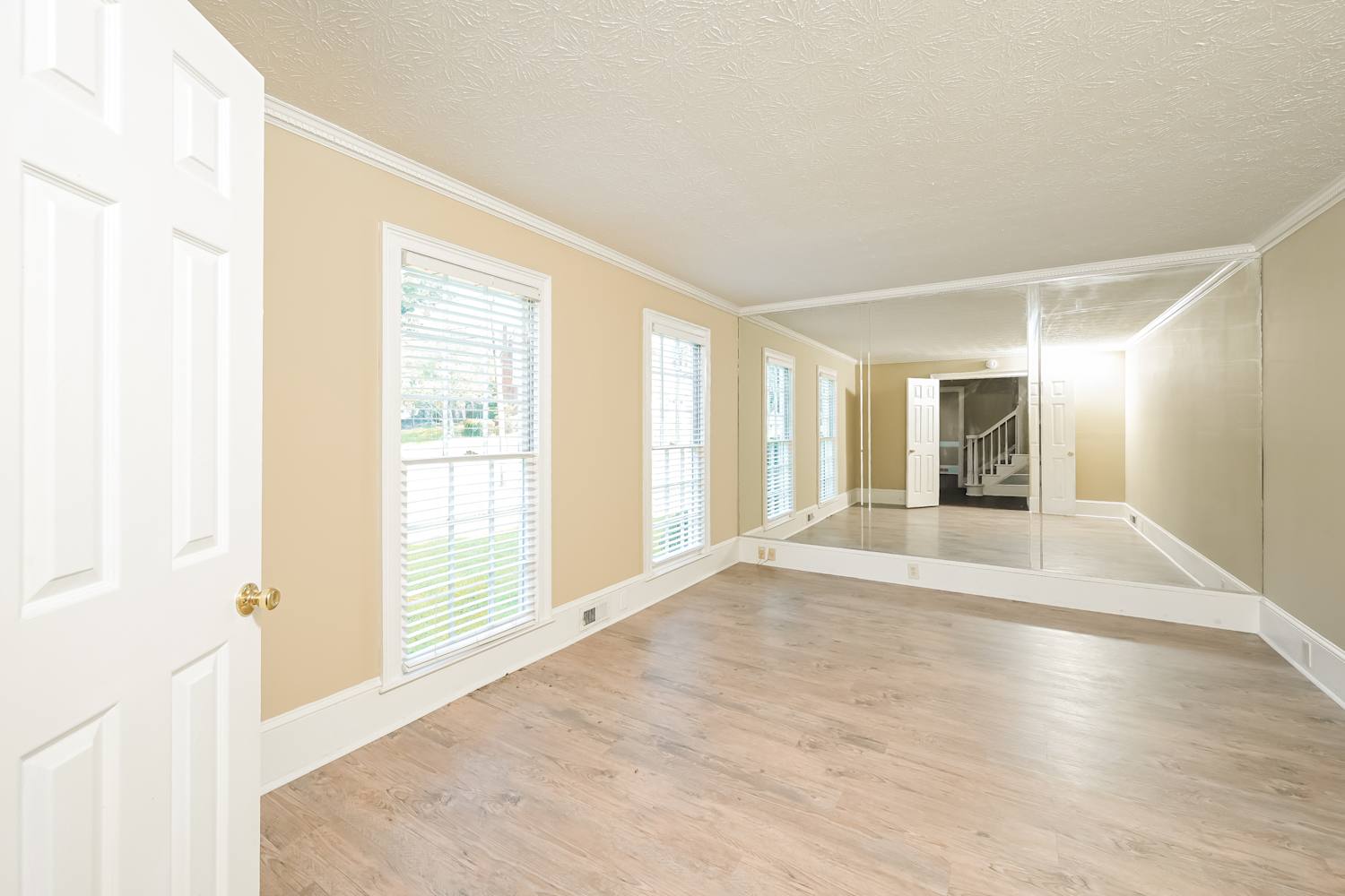 2350 Ciji Cir, Snellville photo 8
