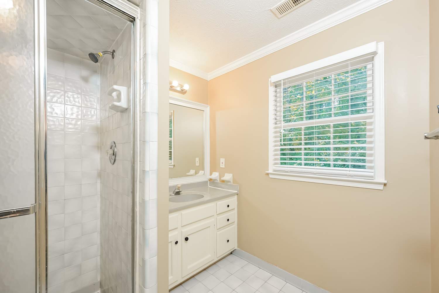 2350 Ciji Cir, Snellville photo 11
