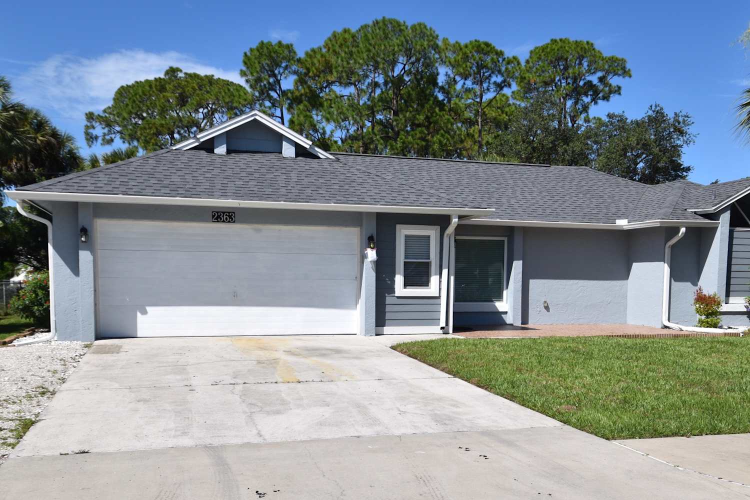 2363 Ambrose Ln, Port Charlotte photo 1