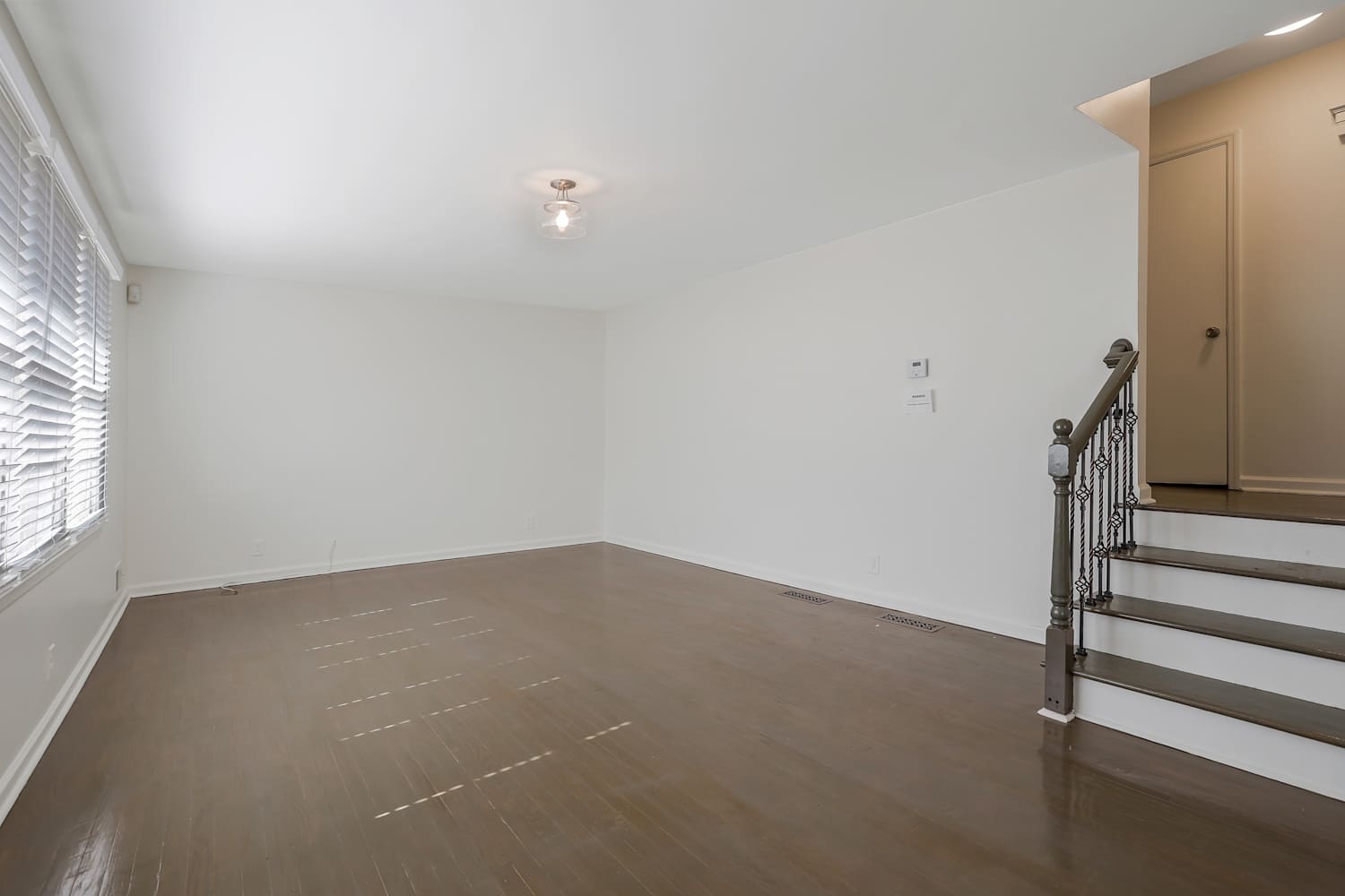 2372 Oakridge Ct, Decatur photo 3