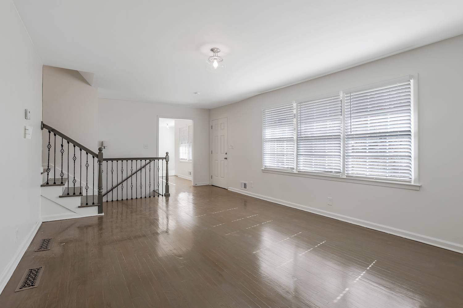 2372 Oakridge Ct, Decatur photo 5