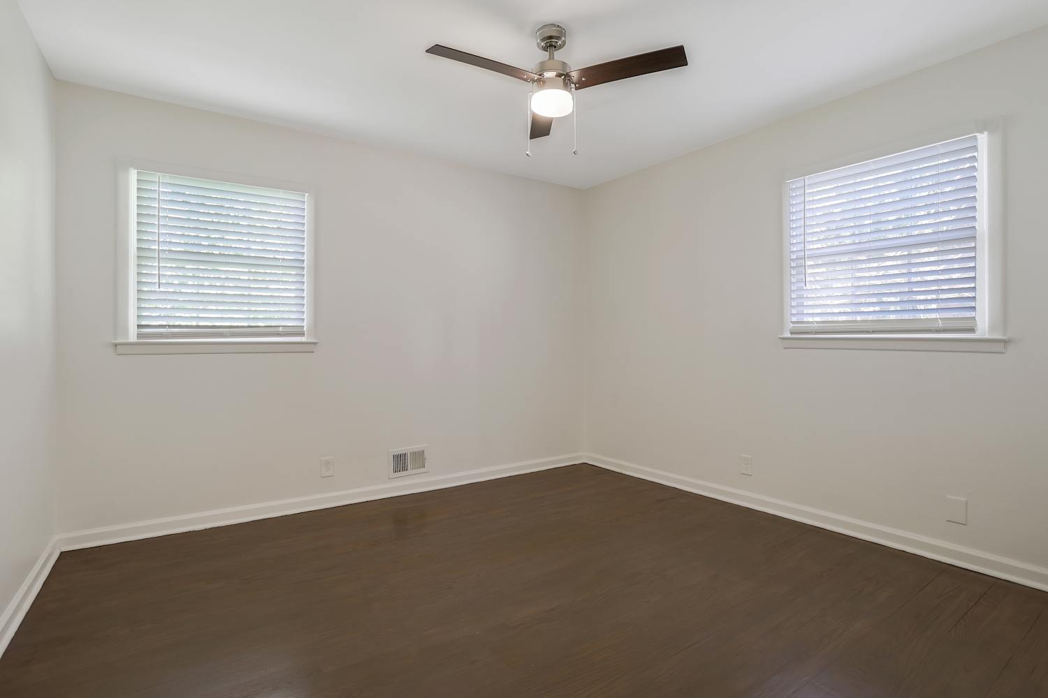 2372 Oakridge Ct, Decatur photo 13