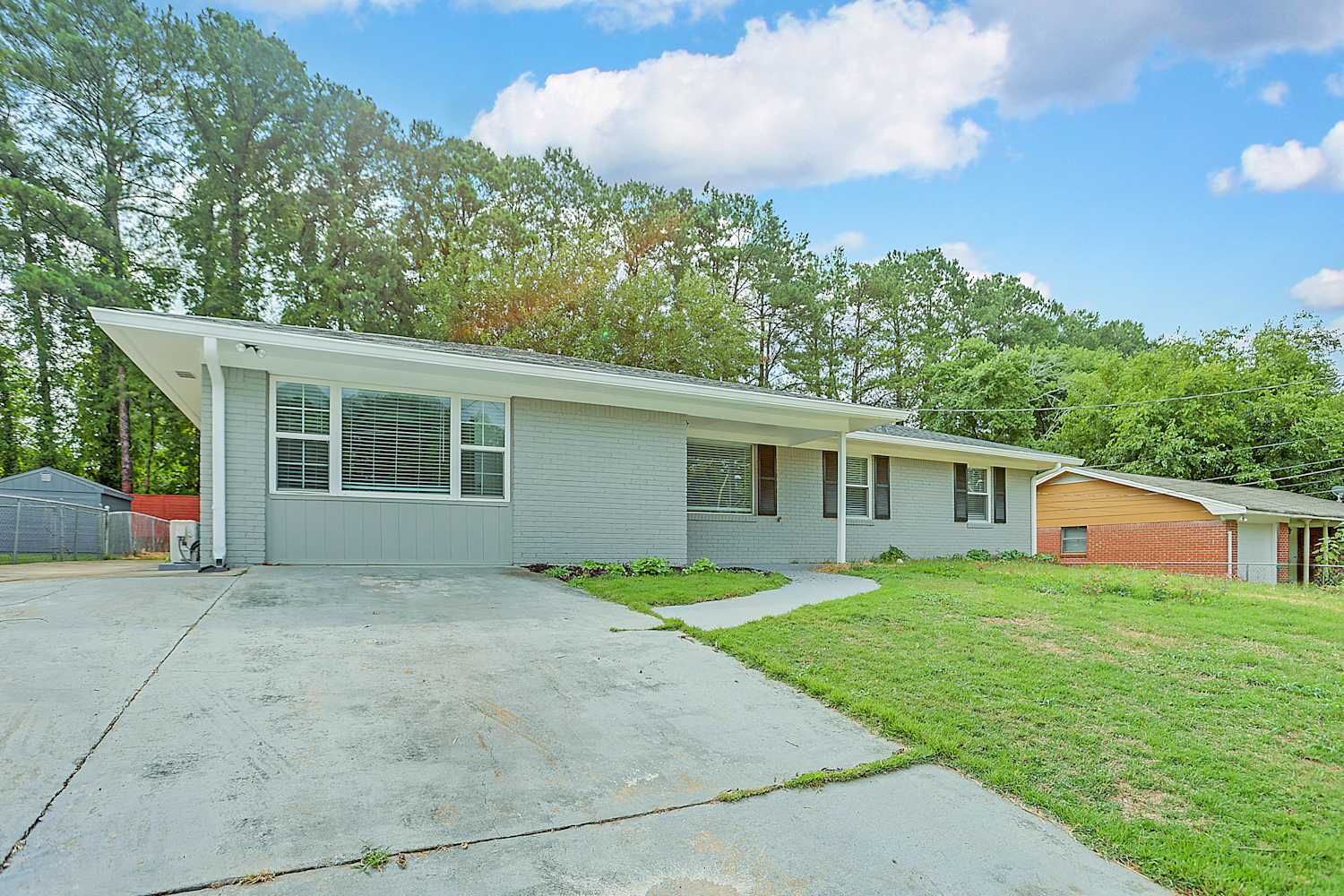 Front of 2374 Deer Pass Way, Decatur, GA