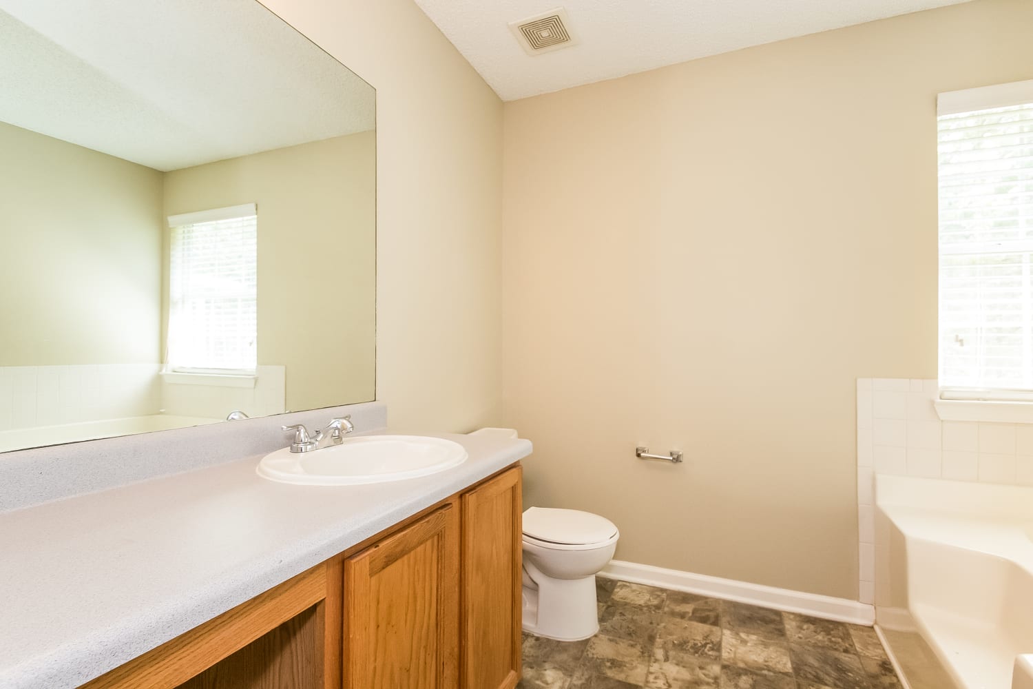 2377 Brandenberry Ct, Decatur photo 11