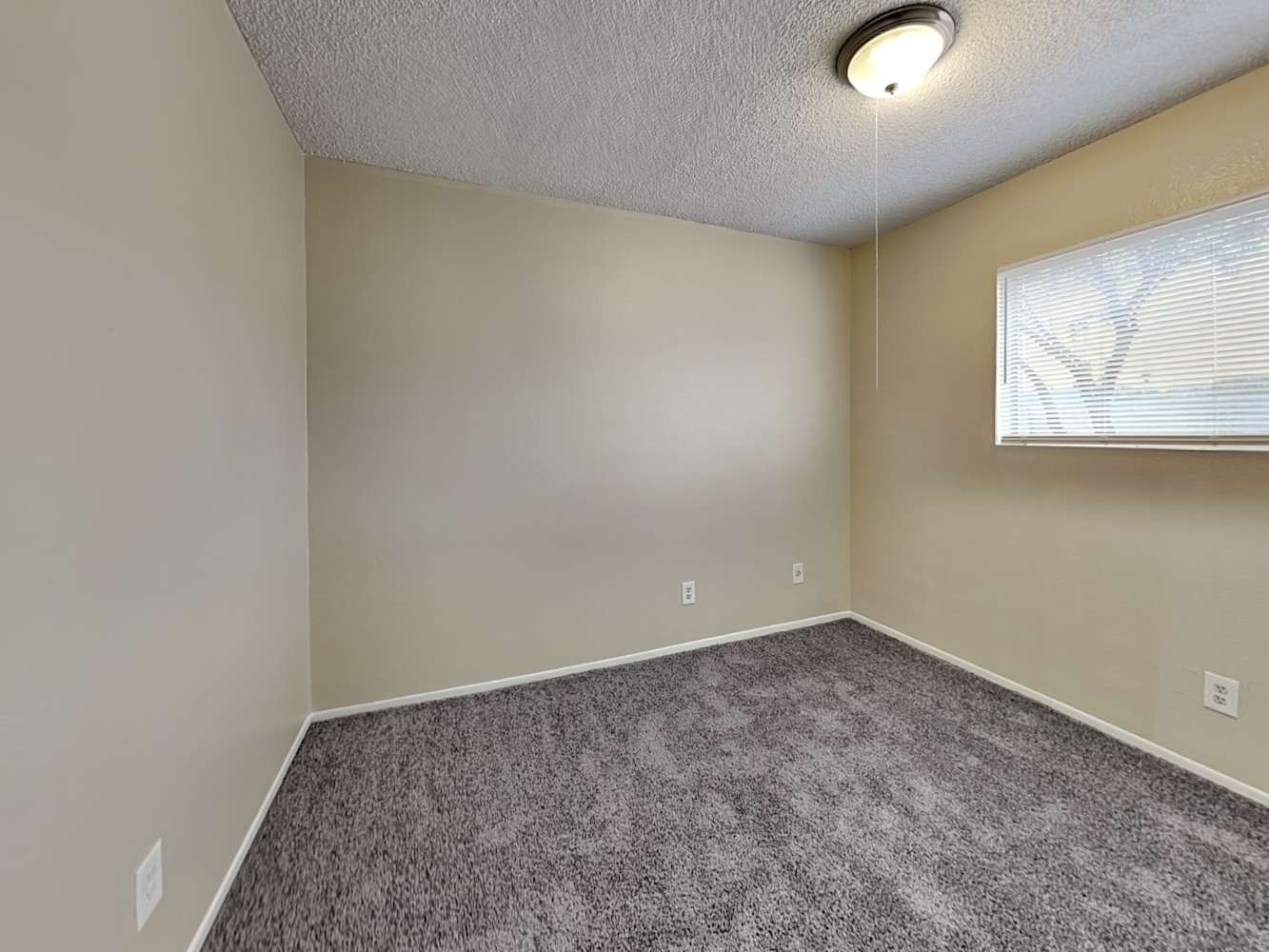 2386 W Betty Elyse Ln, Phoenix photo 14