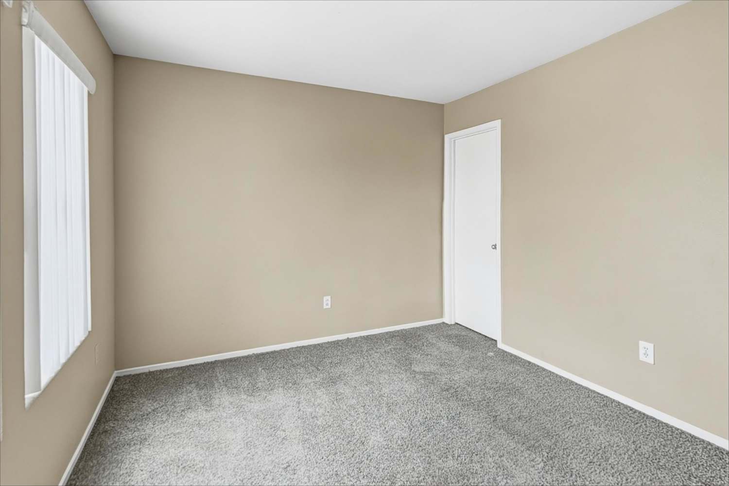 2400 Boca River Dr, Las Vegas photo 16