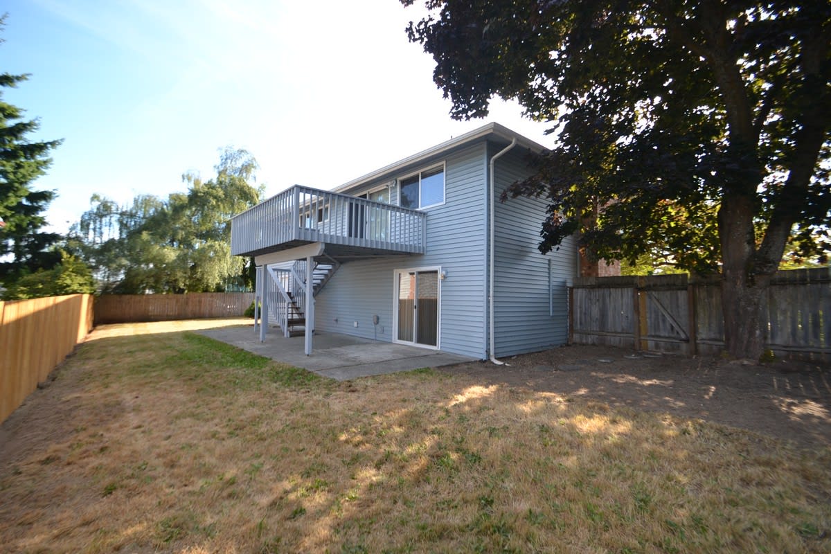 2401 66th Ave NE, Tacoma photo 8