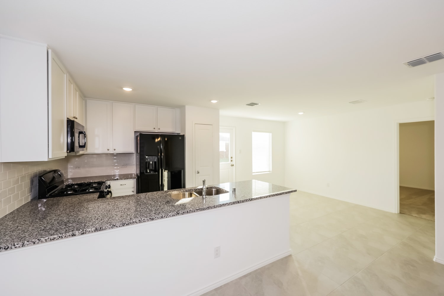 2401 Ava Drive, Ennis photo 7