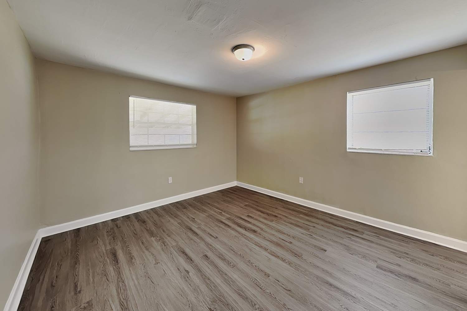 2401 Jamaica Dr, Miramar photo 10