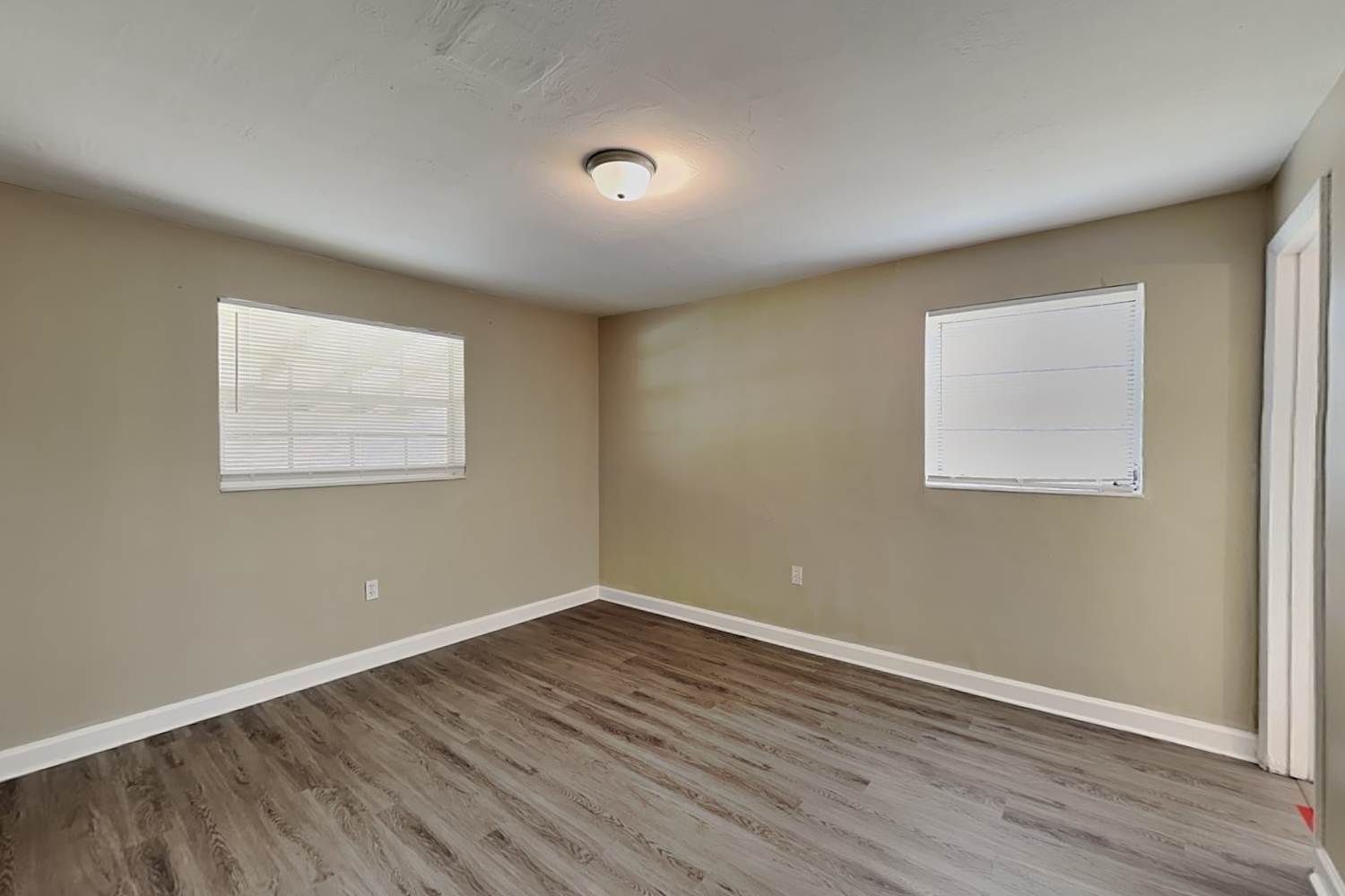 2401 Jamaica Dr, Miramar photo 9