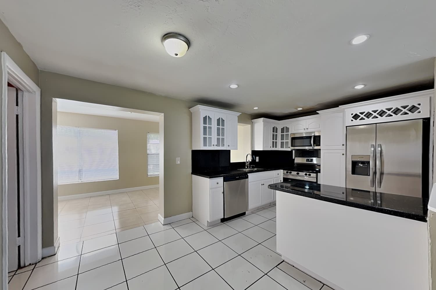 2401 Jamaica Dr, Miramar photo 7