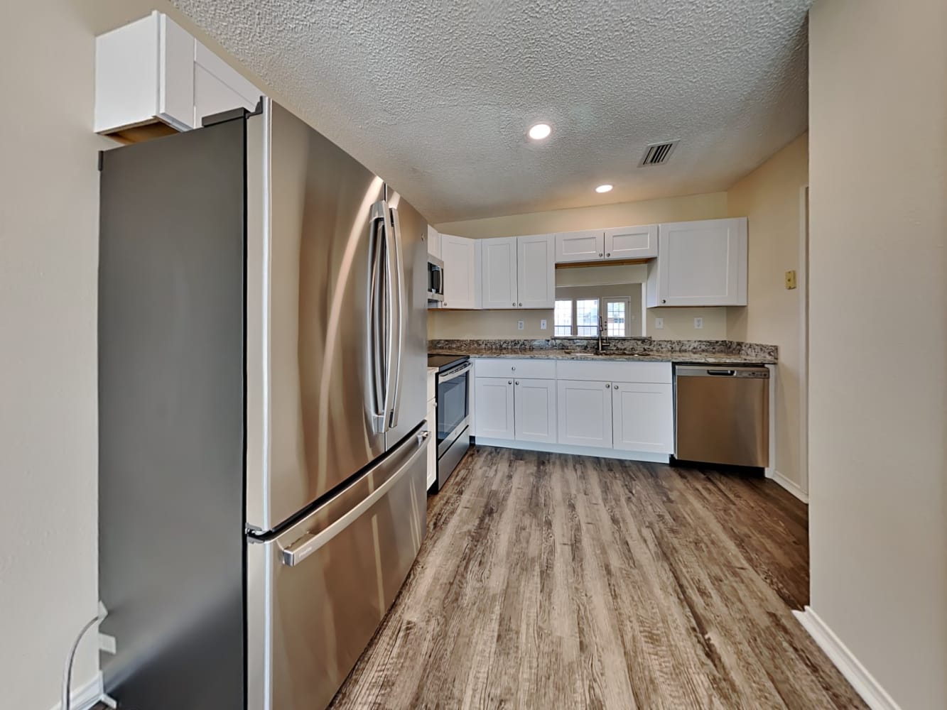 2404 Beaver Run, Garland photo 7