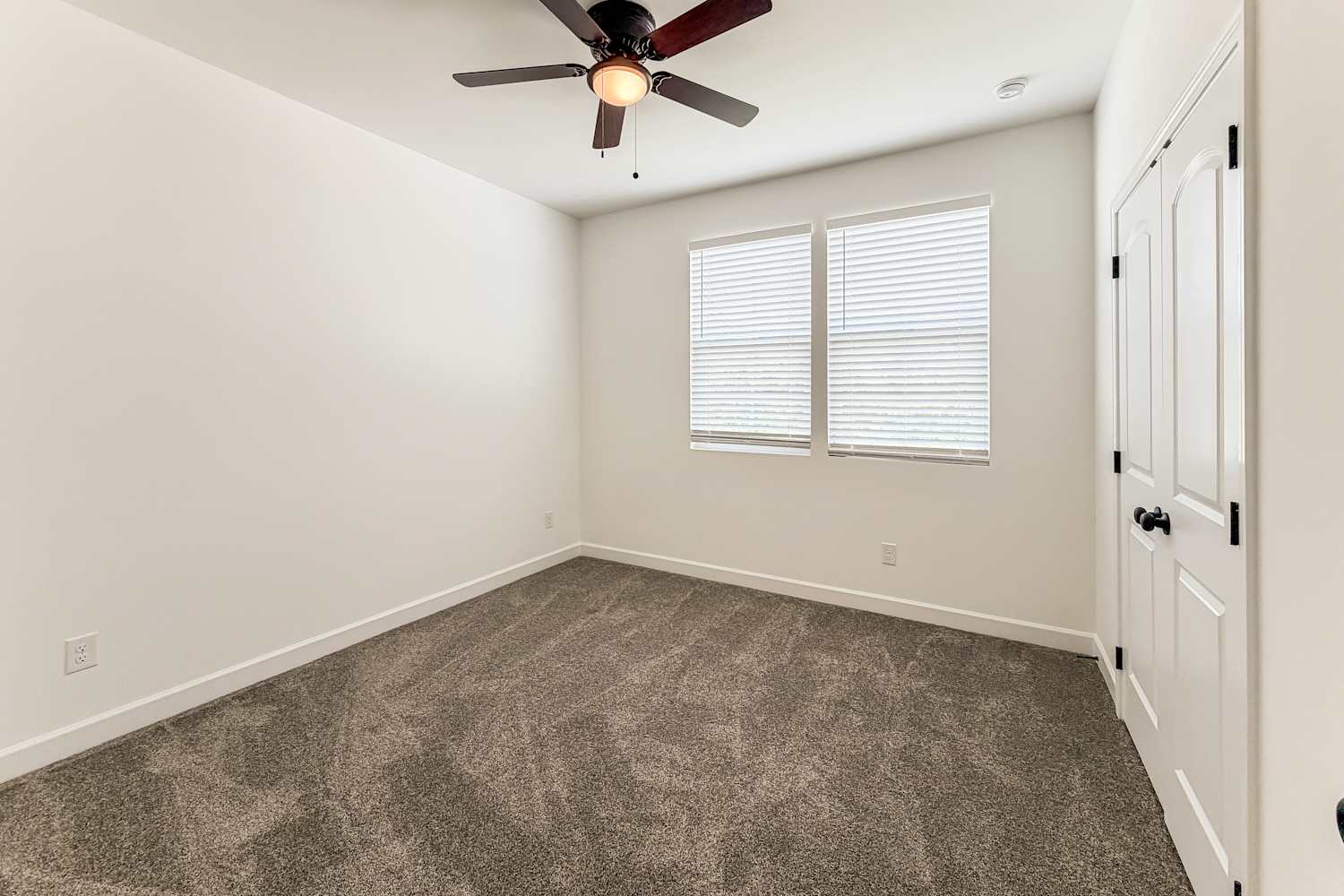 241 West Millbrook Dr, Spring Hill photo 12
