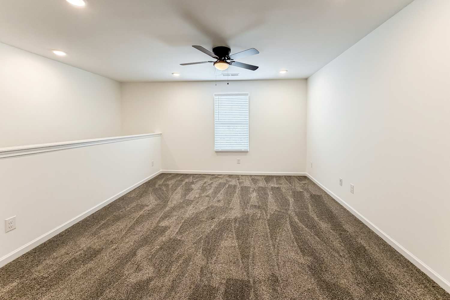 241 West Millbrook Dr, Spring Hill photo 9