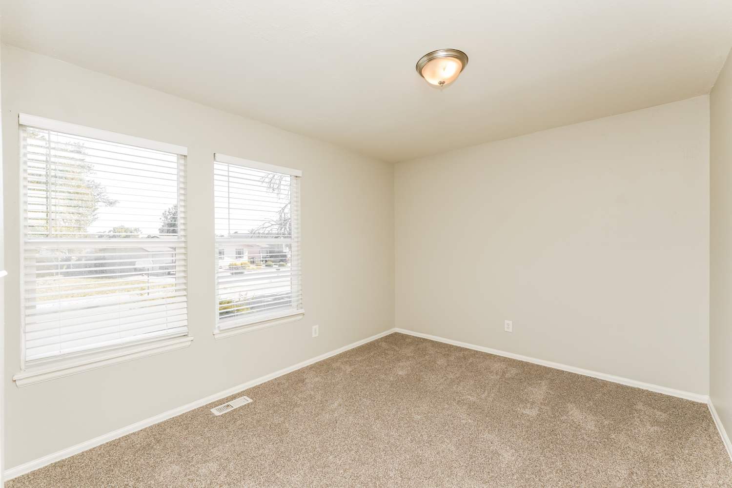 2410 Payne Cir W, Colorado Springs photo 13