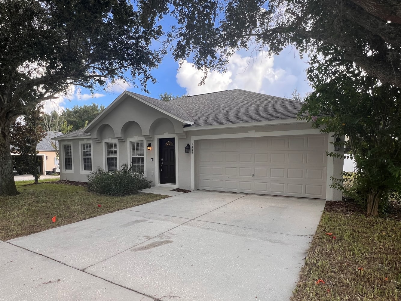 Front of 2413 Palmetto Ridge Cir, Apopka, FL