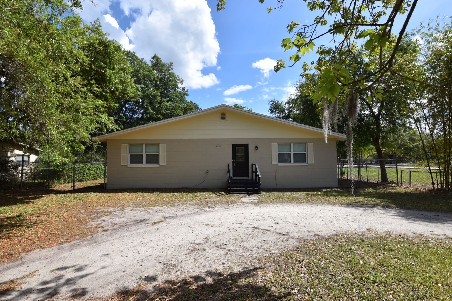 Front of 2415 4th St, Orlando, FL