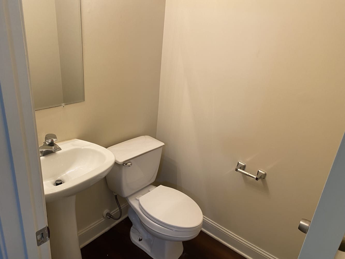 2420 Laura Dr, Charlotte photo 10