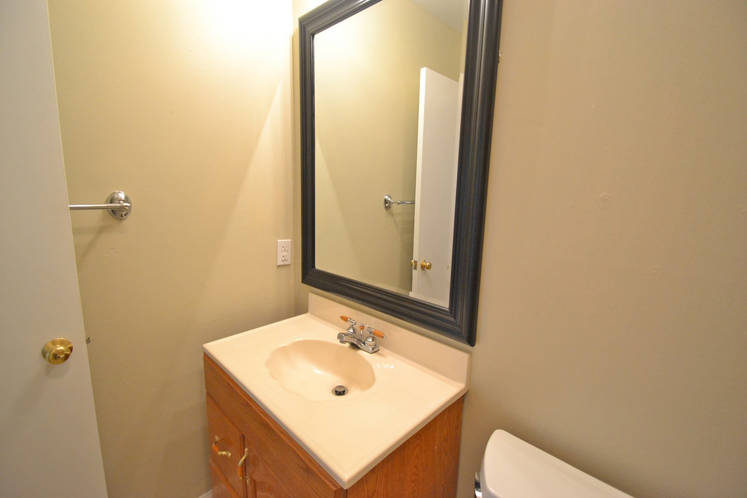 2432 El Rocco Way, Rancho Cordova photo 7