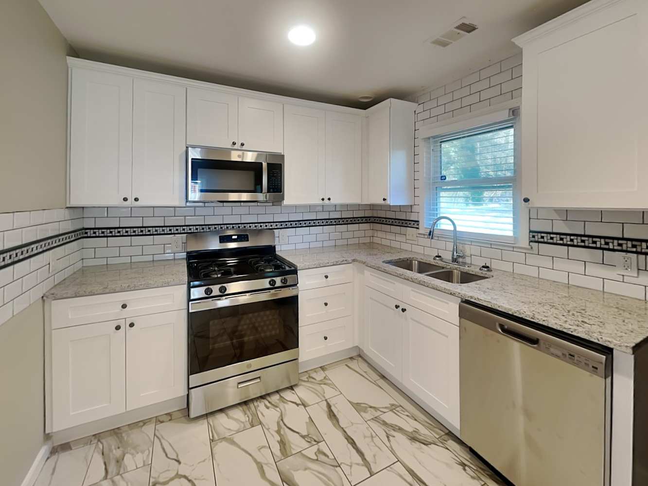 2434 N Main St Nw, Atlanta photo 9