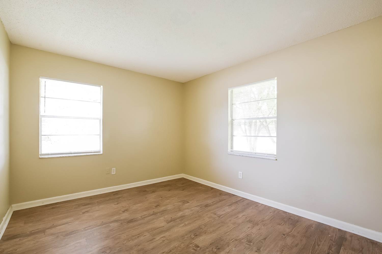 2454 Hope Ave, Deltona photo 14