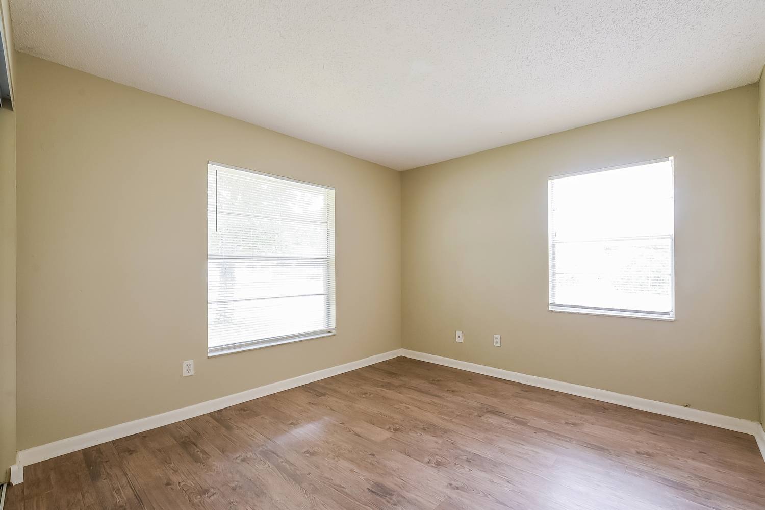 2454 Hope Ave, Deltona photo 11