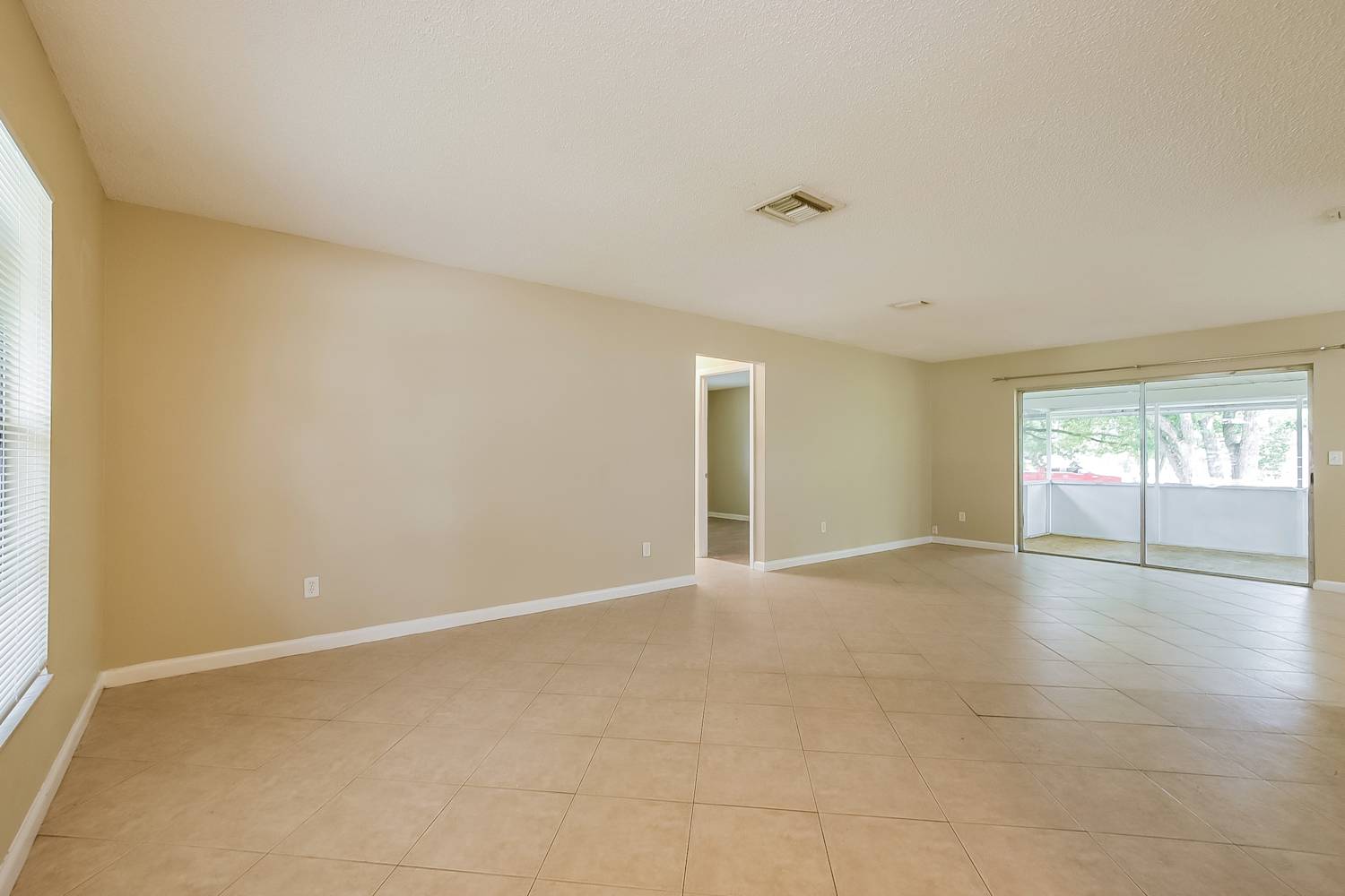 2454 Hope Ave, Deltona photo 3