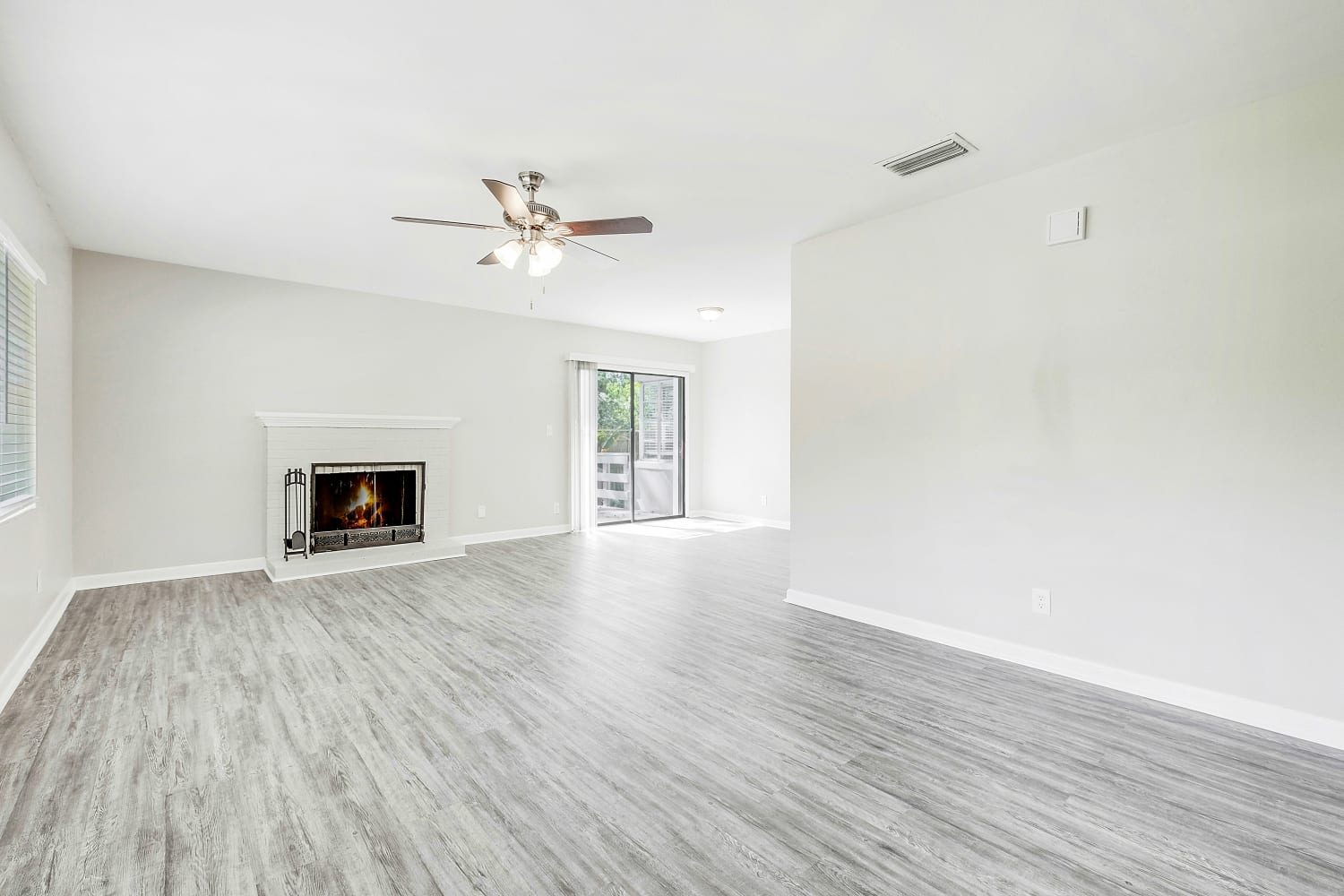 2459 Mercer Cir S, Jacksonville photo 9