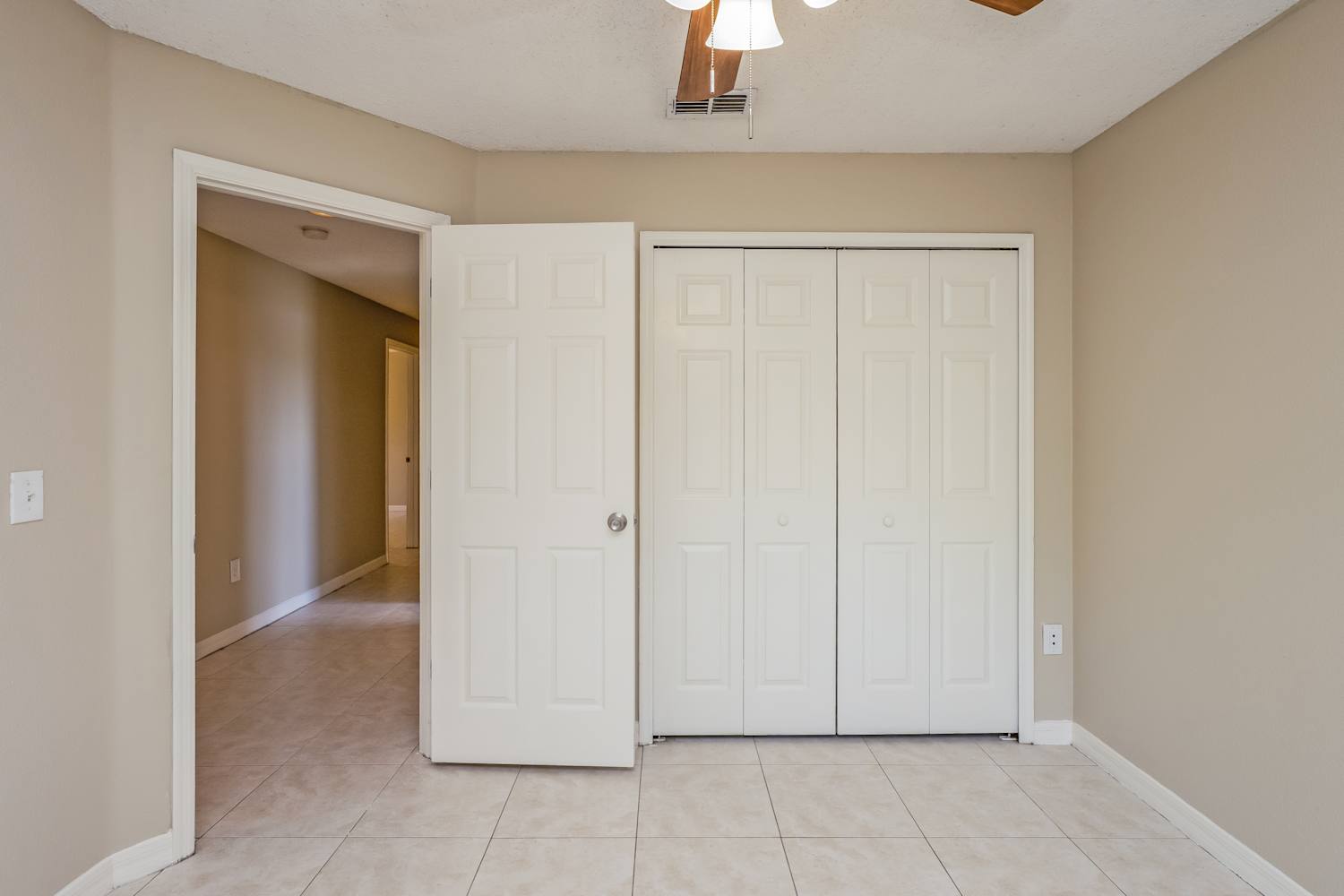 247 Southbridge Cir, Kissimmee photo 8