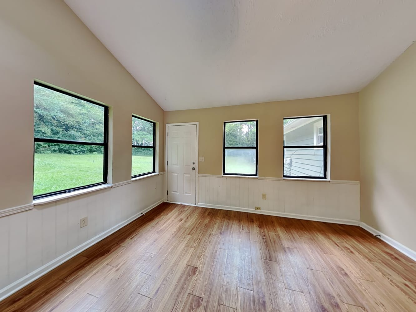 2490 Crumps Landing Rd, Snellville photo 16
