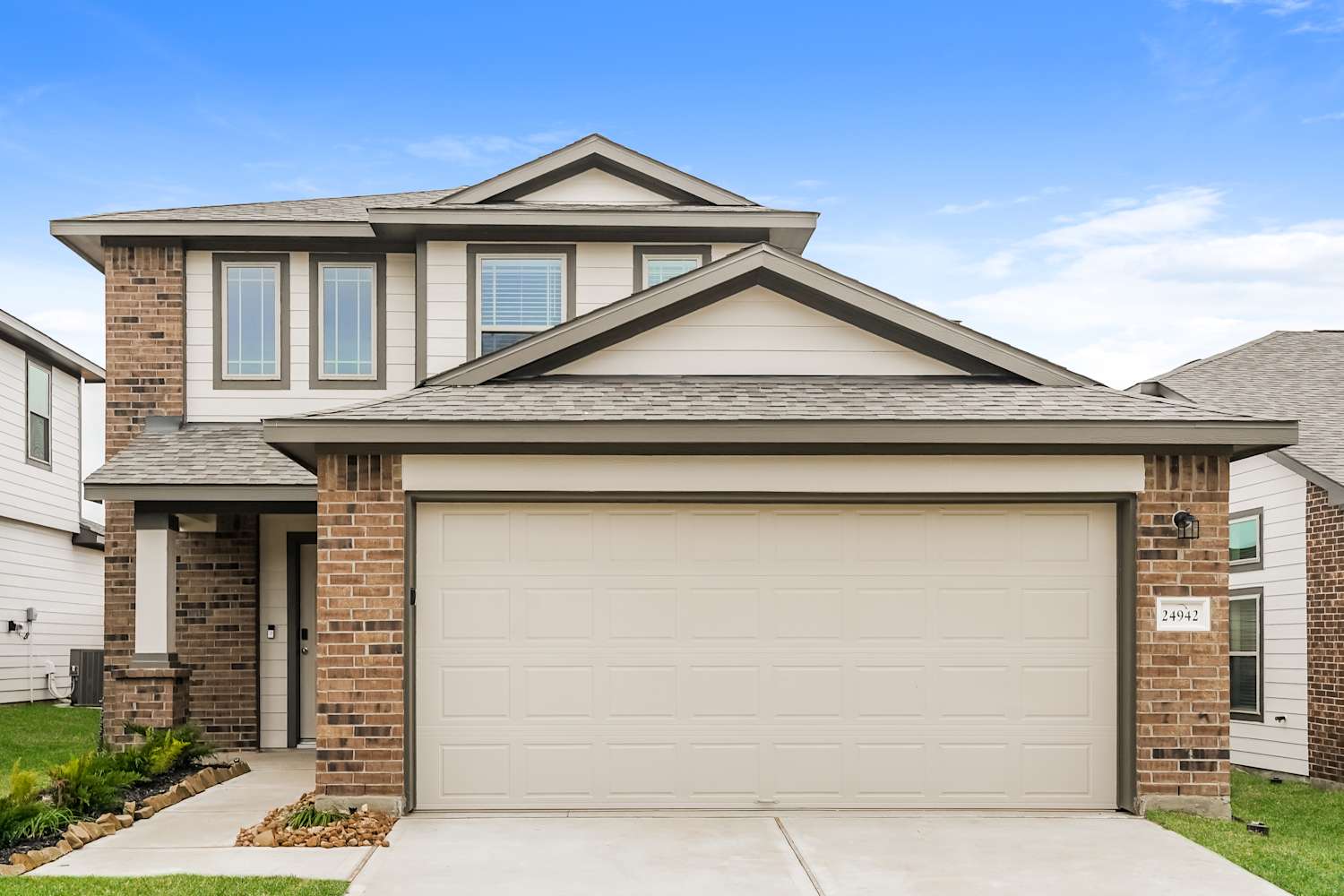 Front of 24942 Aconite Ln, Montgomery, TX