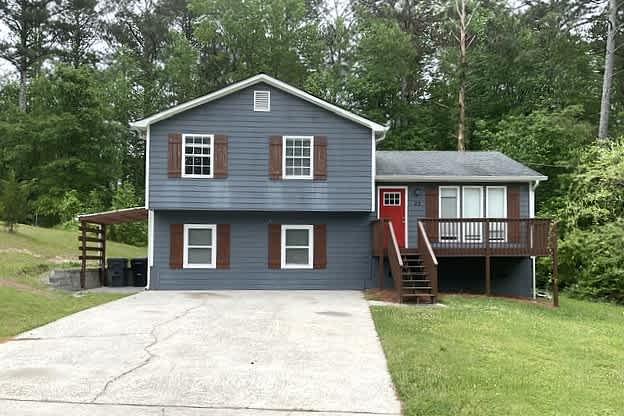 Front of 25 Stoneway Dr, Villa Rica, GA