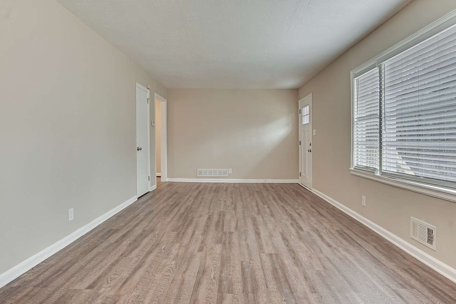2500 Brentwood Rd, Decatur photo 8
