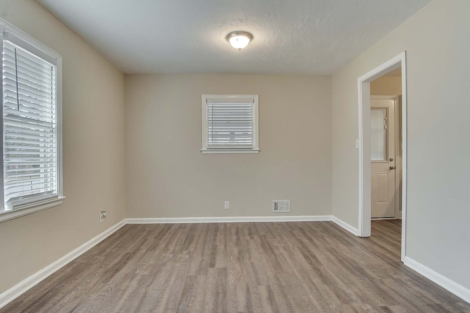 2500 Brentwood Rd, Decatur photo 6