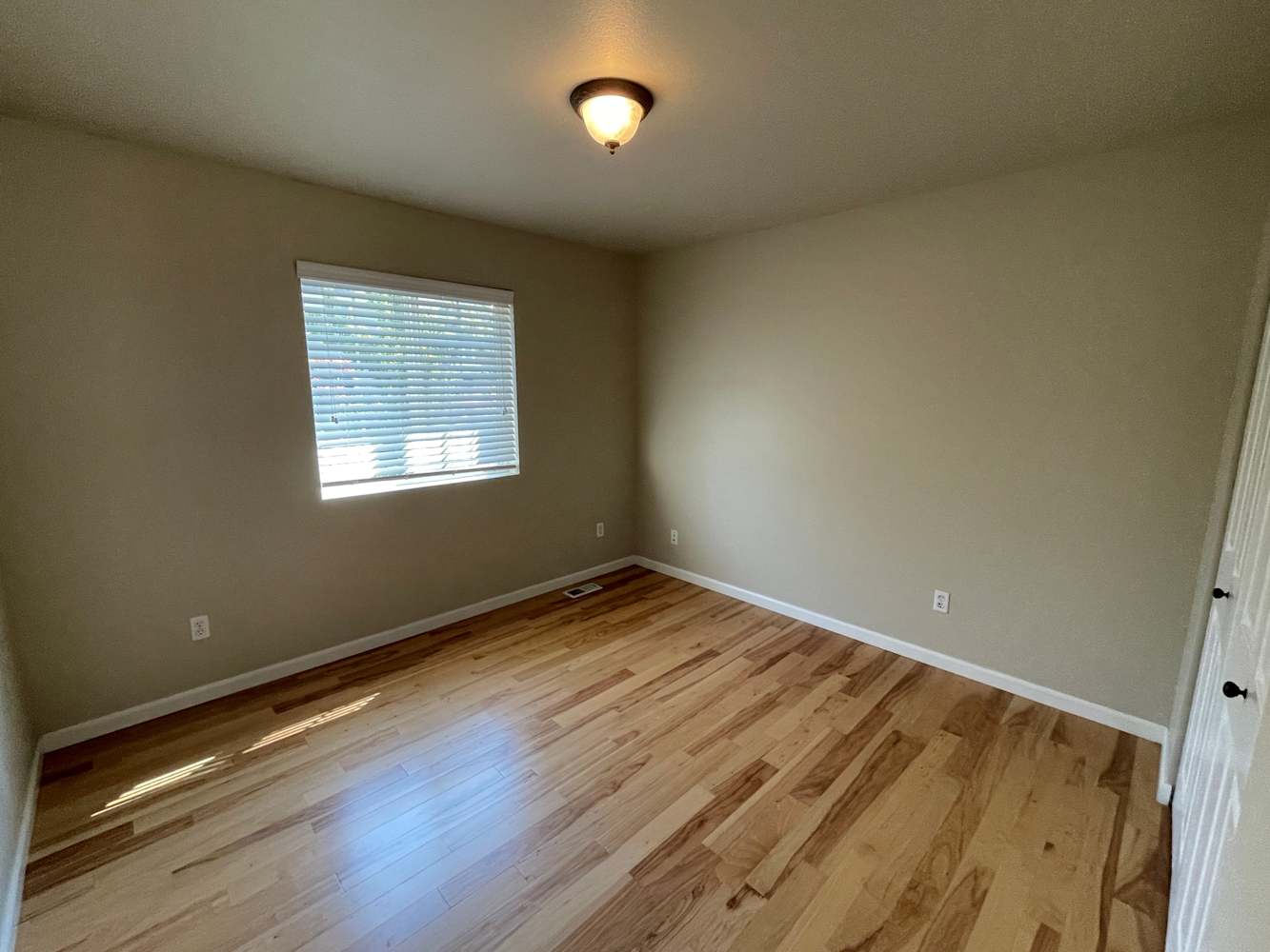 2505 8th St SW, Puyallup photo 26