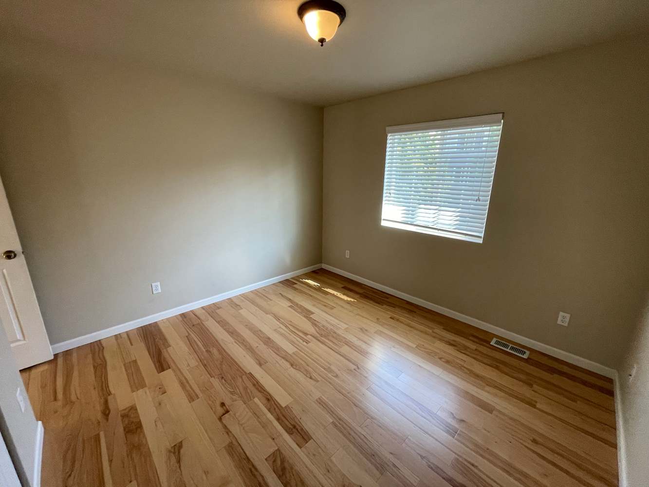 2505 8th St SW, Puyallup photo 25