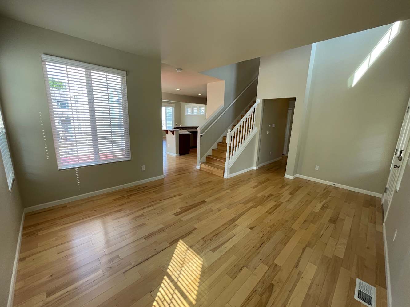 2505 8th St SW, Puyallup photo 8