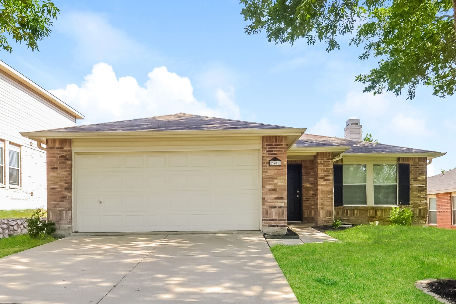 Front of 2508 Shady Grove Ln, Mckinney, TX