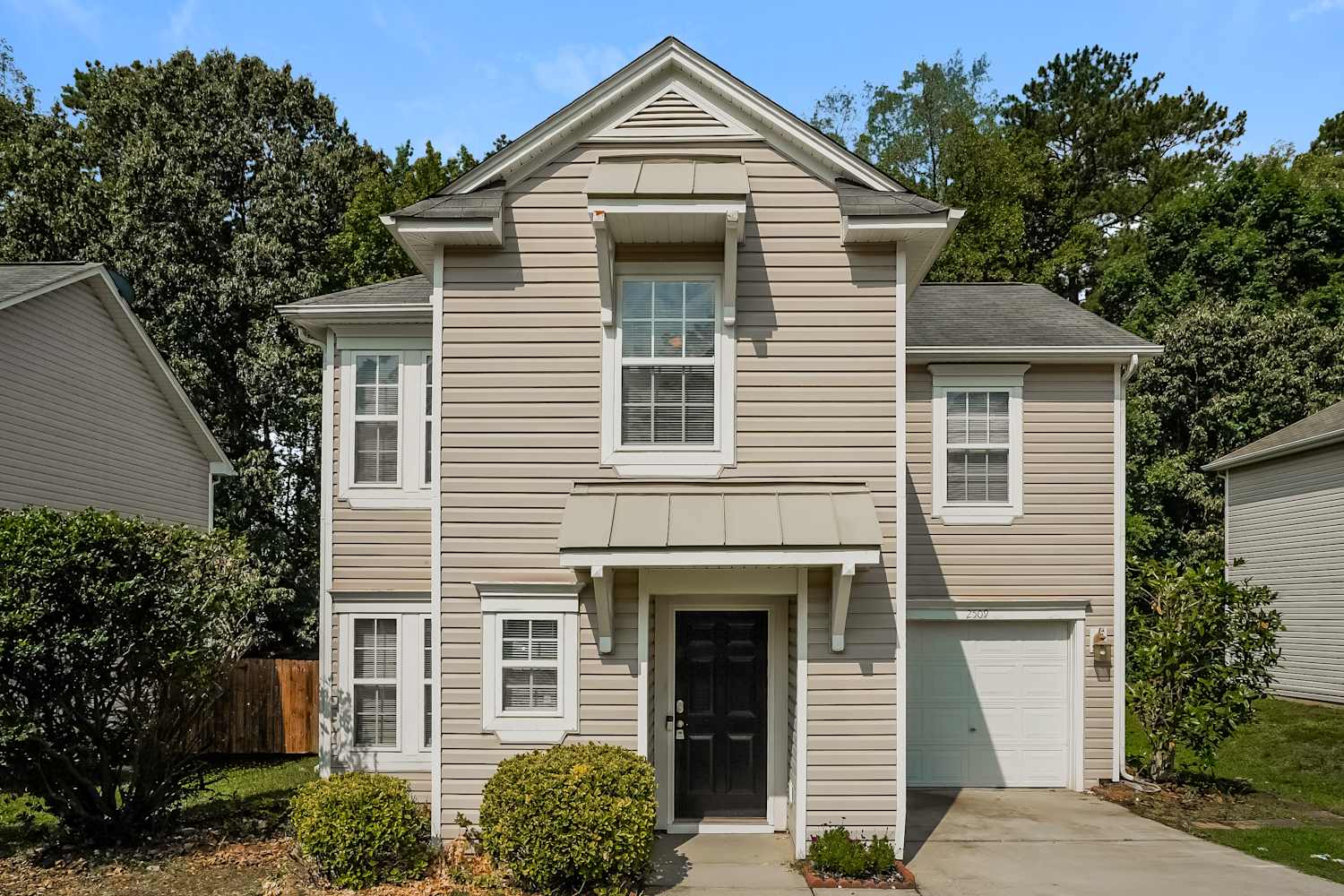2509 Quarry Ridge Ln, Raleigh photo 1