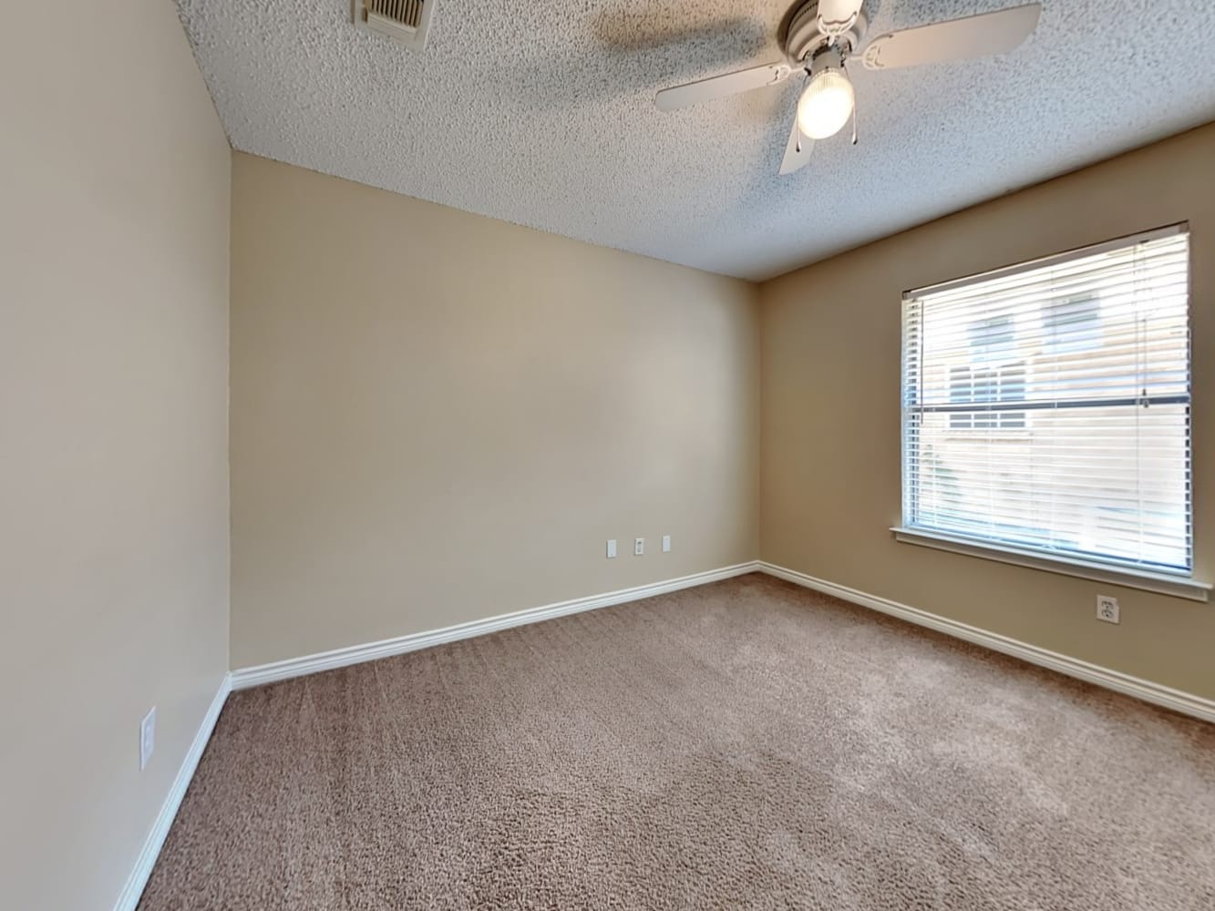 2512 Bayberry Ln, Euless photo 10