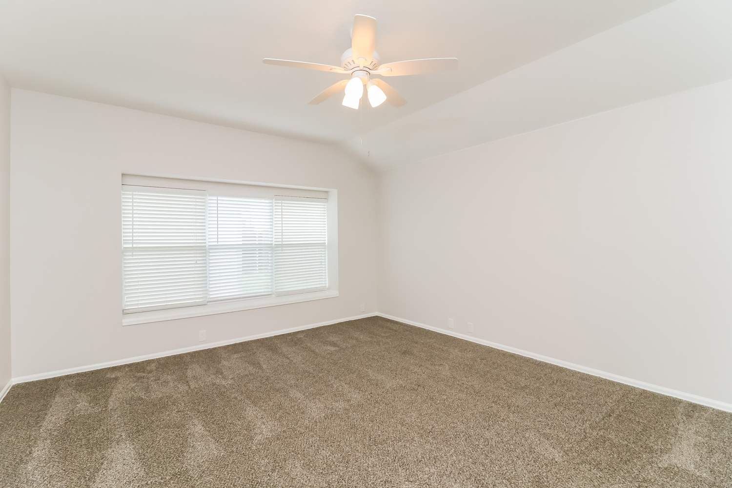 2513 Stonewall Ln, Fort Worth photo 10