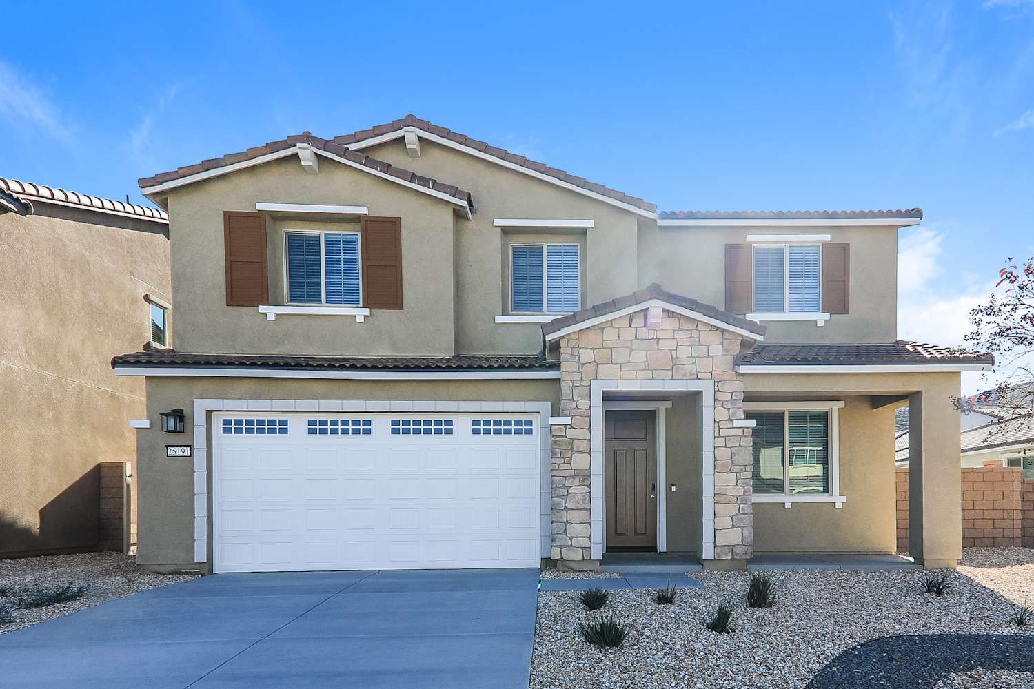 Front of 25191 Zircon Rd, Menifee, CA