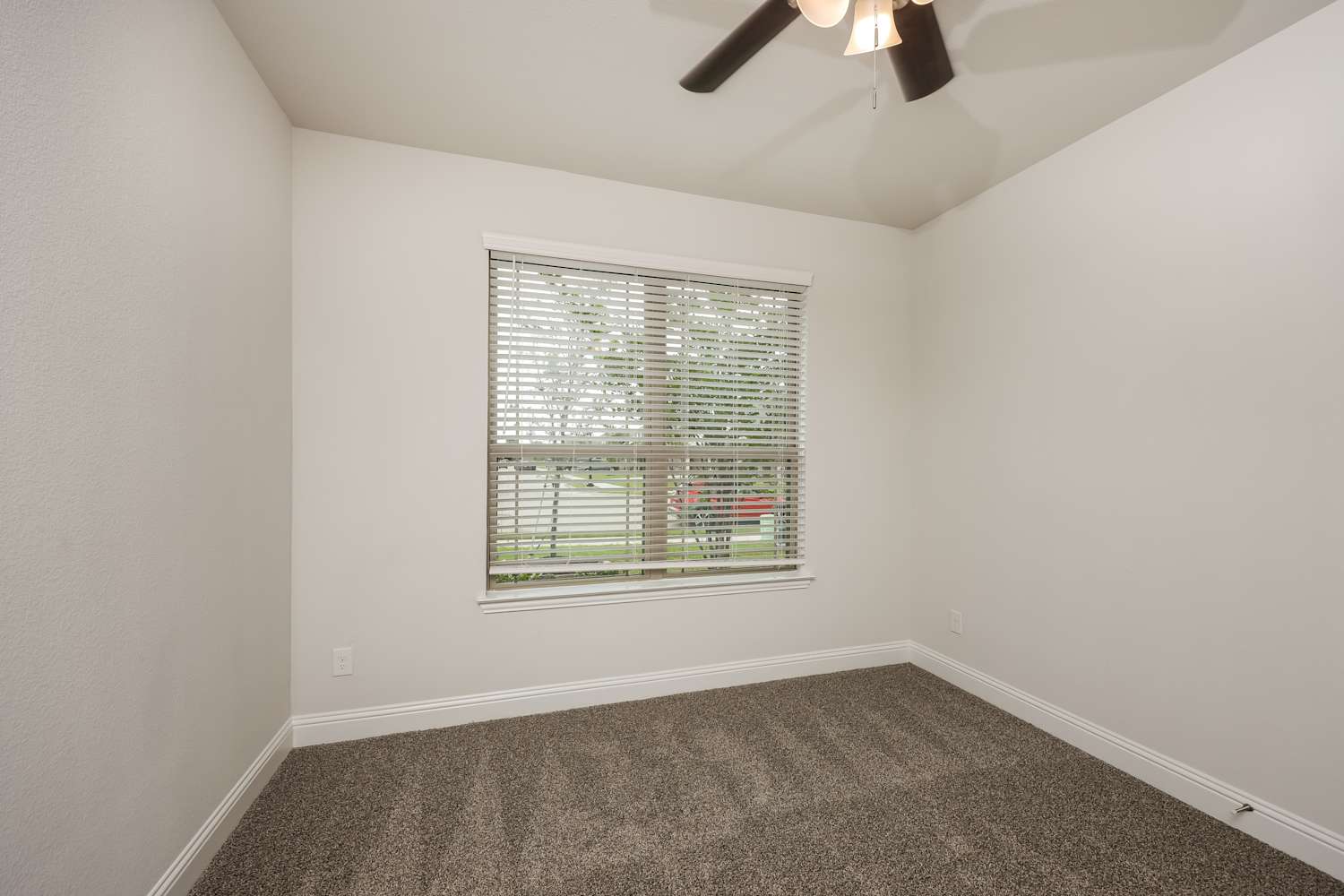 254 Hedgewood Drive, Waxahachie photo 12