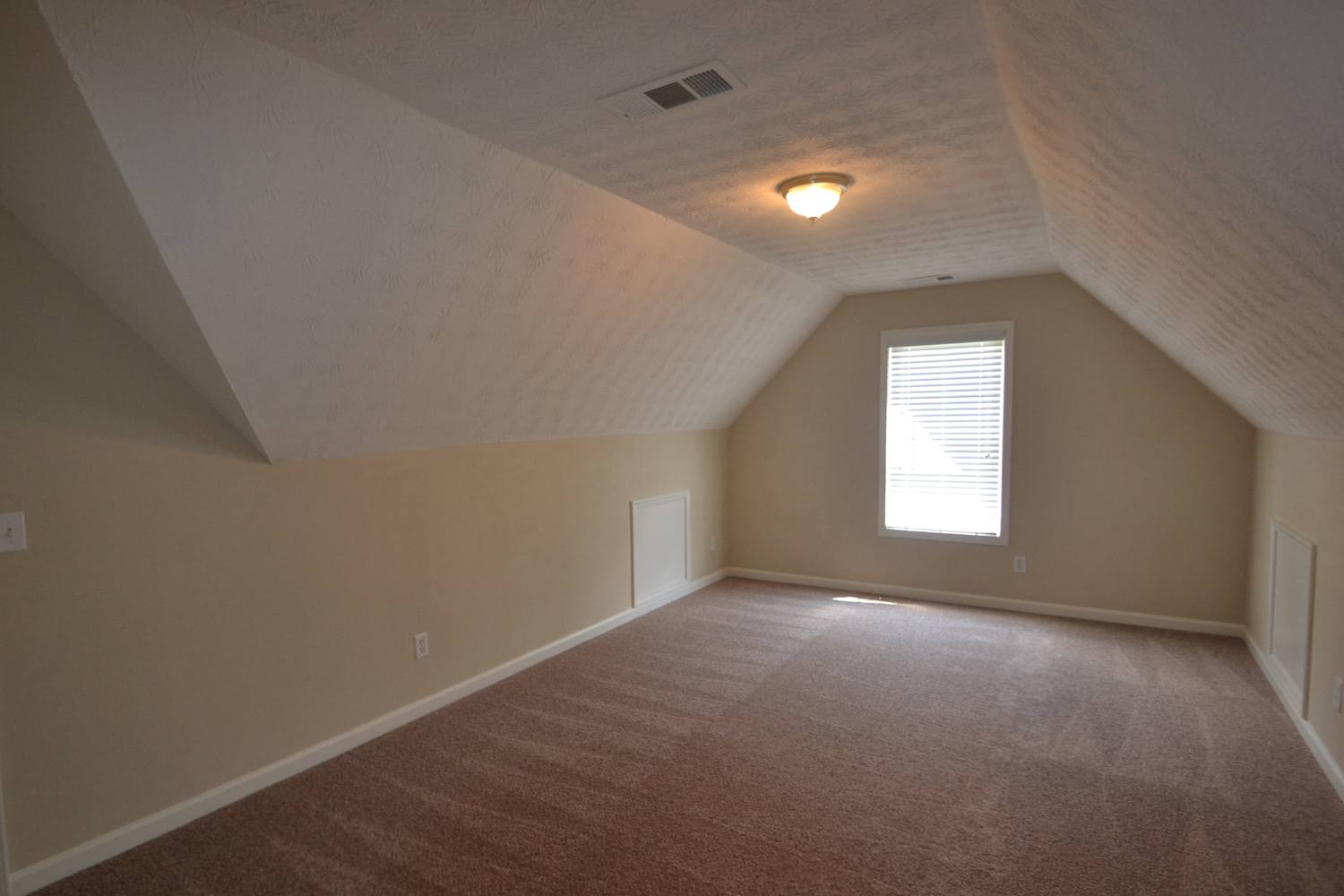2546 Rainshower Dr, Decatur photo 8