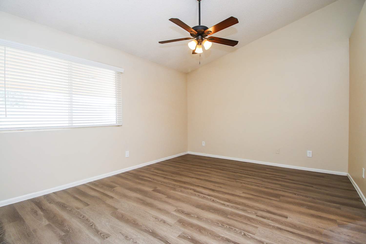 2551 E Diamond Cir, Mesa photo 8